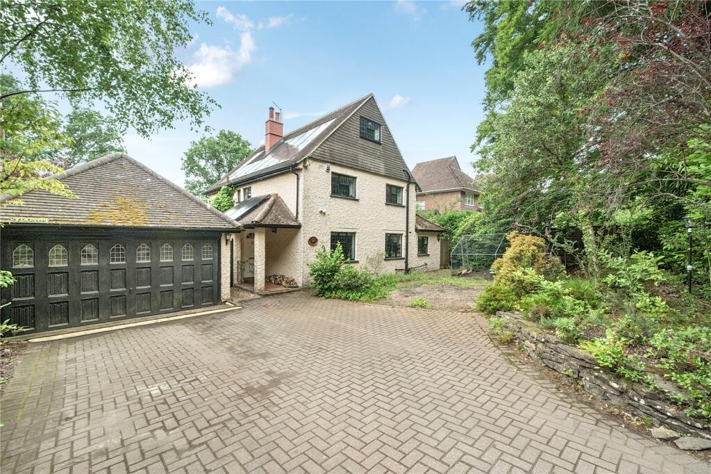 4 bed Detached for rent in Headley Down. From Warren Powell-Richards - Grayshott