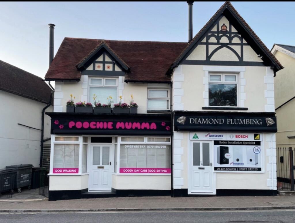 4 bed Not Specified for rent in Liss. From Warren Powell-Richards - Grayshott 4 bed Not Specified for rent in Liss. From Warren Powell-Richards - Grayshott