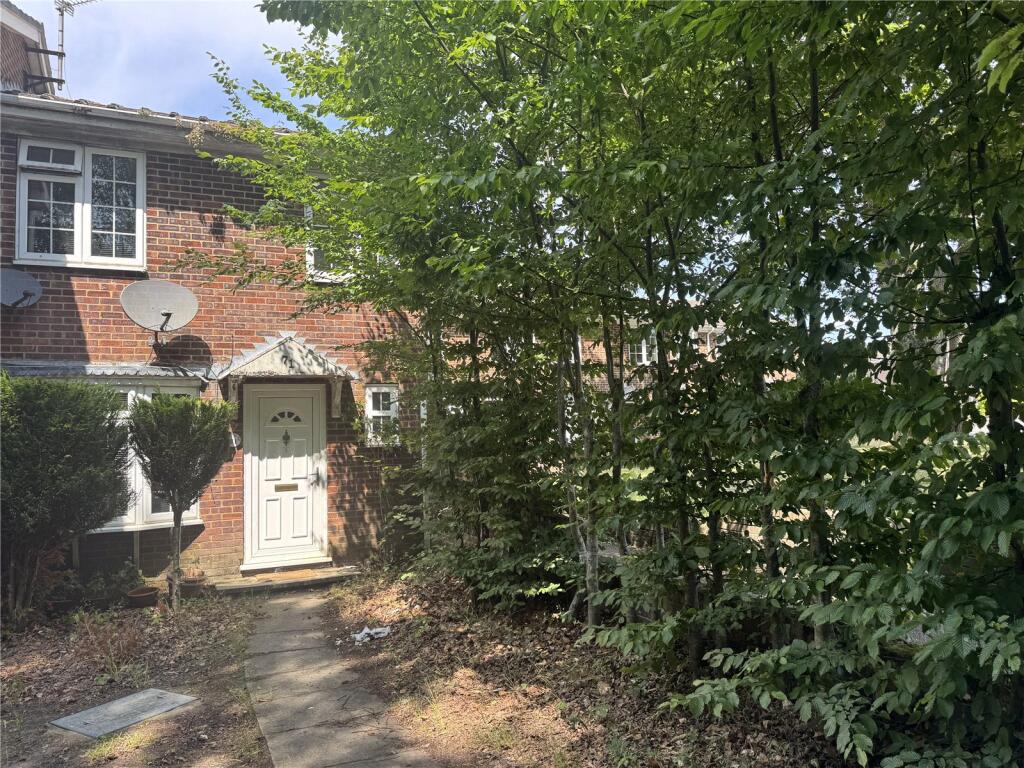3 bed End of Terrace for rent in Bordon. From Warren Powell-Richards - Grayshott