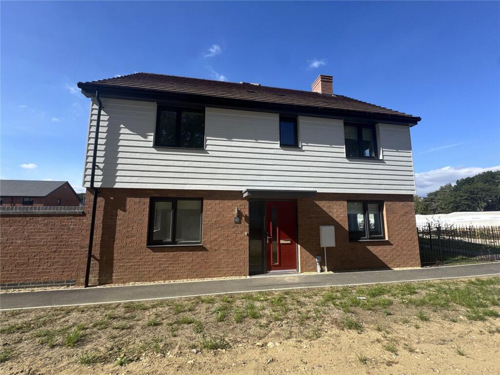 4 bed Detached for rent in . From Warren Powell-Richards - Grayshott