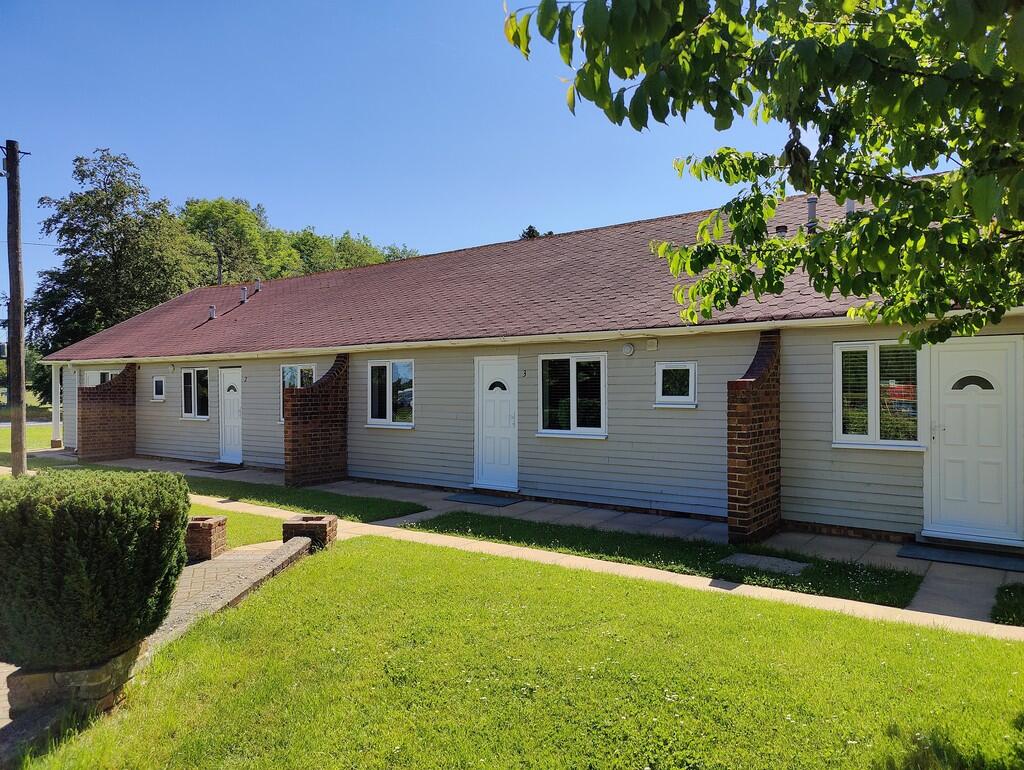 1 bed Terraced bungalow for rent in Flimwell. From Peter Buswell - Hawkhurst
