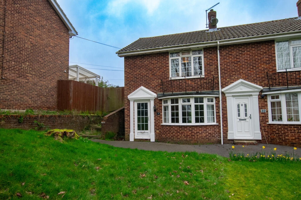 2 bed End of Terrace for rent in Uckfield. From Peter Oliver Homes - Uckfield