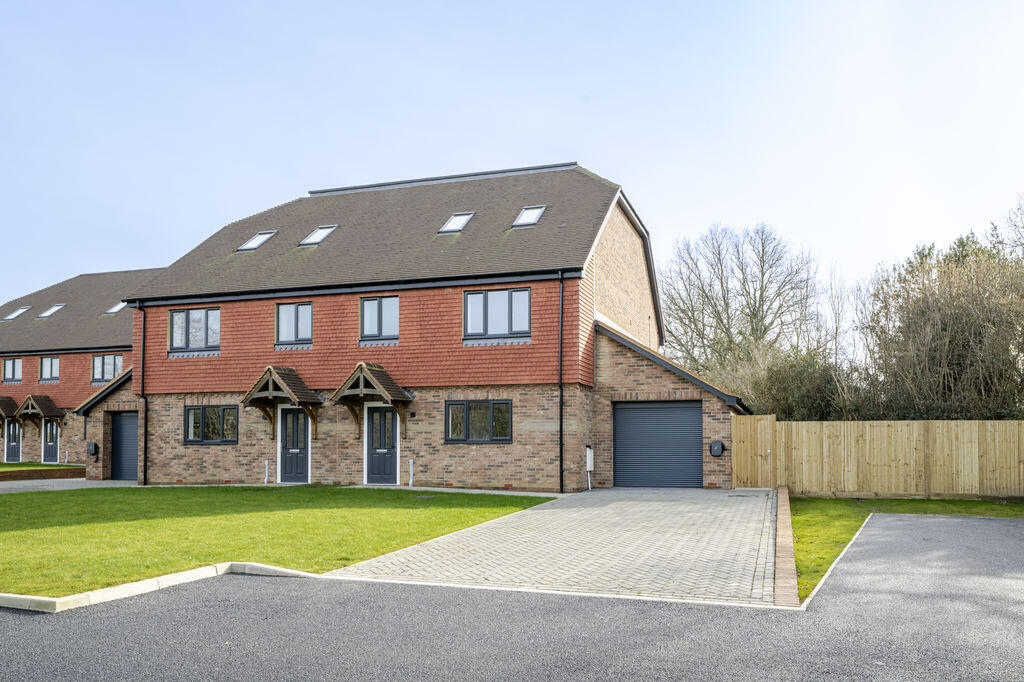 5 bed Semi Detached for rent in Uckfield. From Peter Oliver Homes - Uckfield