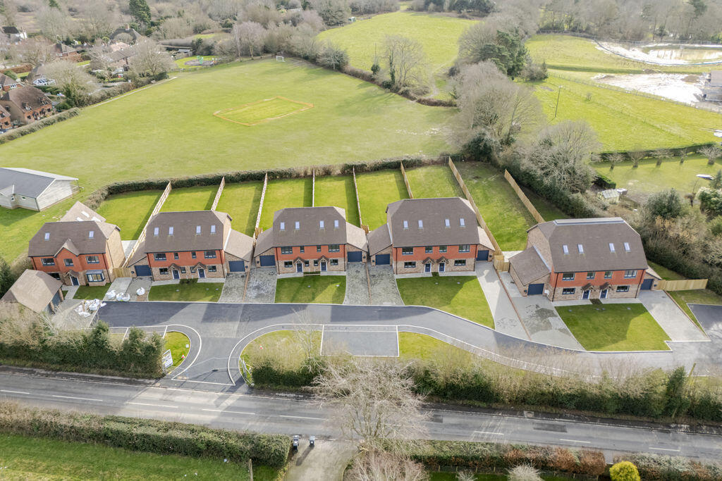 5 bed Semi Detached for rent in Blackboys. From Peter Oliver Homes - Uckfield