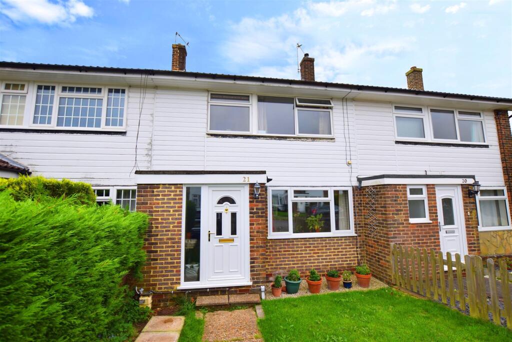 3 bed Detached for rent in Crowborough. From Peter Oliver Homes - Uckfield
