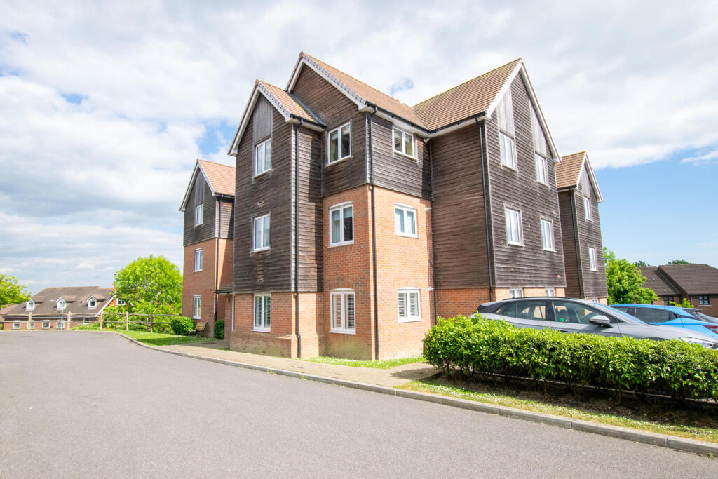 2 bed 1st Floor Flat for rent in Rushlake Green. From Peter Oliver Homes - Uckfield