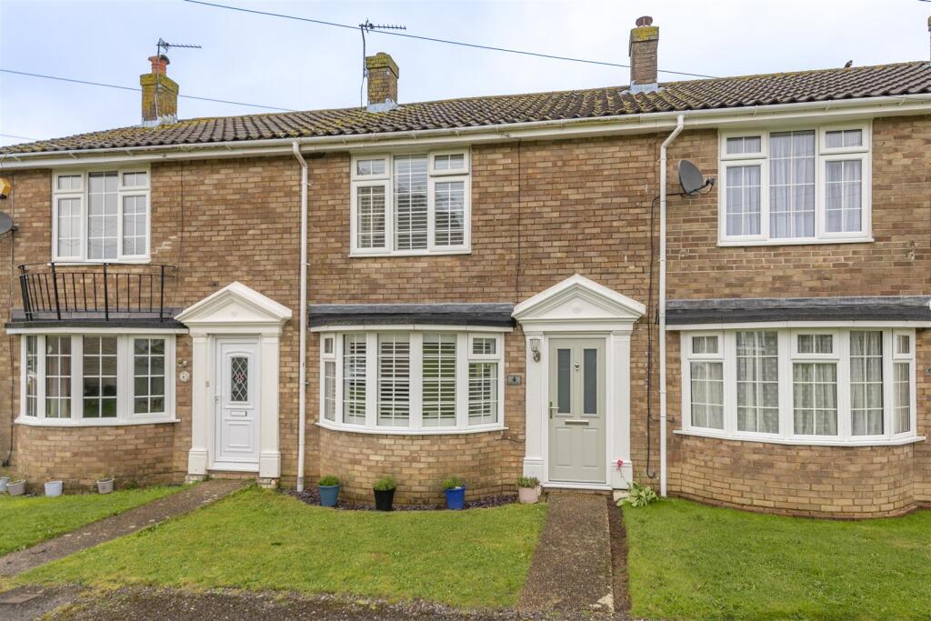 2 bed Mid Terraced House for rent in Uckfield. From Peter Oliver Homes - Uckfield