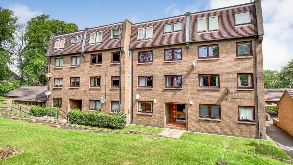 3 bed 1st Floor Flat for rent in Hamilton. From Property Angels International - Bothwell