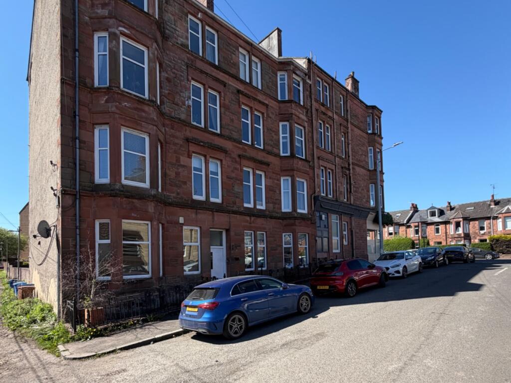 1 bed 1st Floor Flat for rent in Carmunnock. From Property Angels International - Bothwell