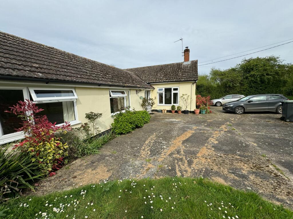 3 bed Detached bungalow for rent in Palgrave. From Parson Ltd
