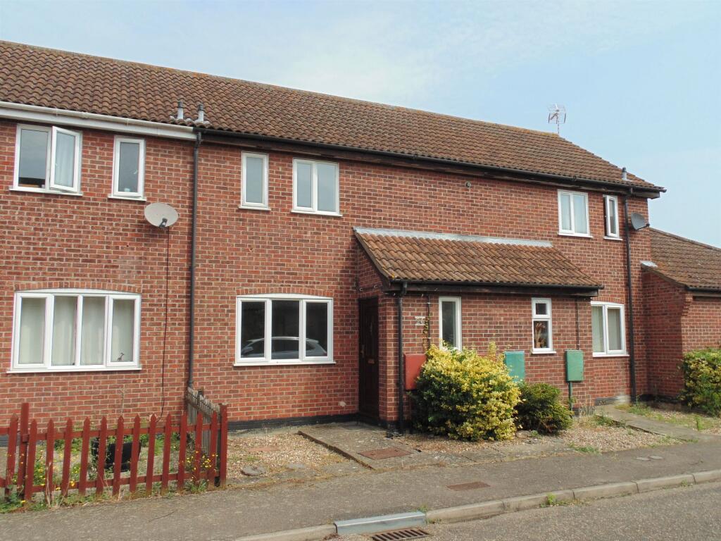 3 bed Mid Terraced House for rent in Diss. From Parson Estate Agents - Diss