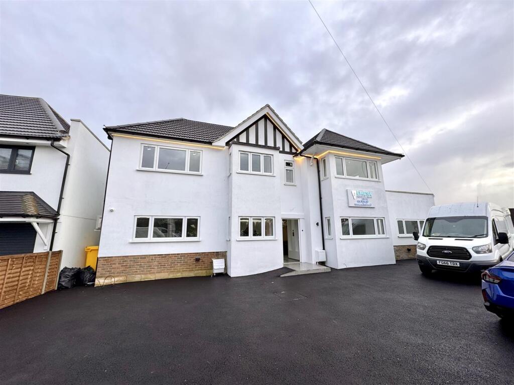 1 bed 1st Floor Flat for rent in Bexley. From Parris Residential