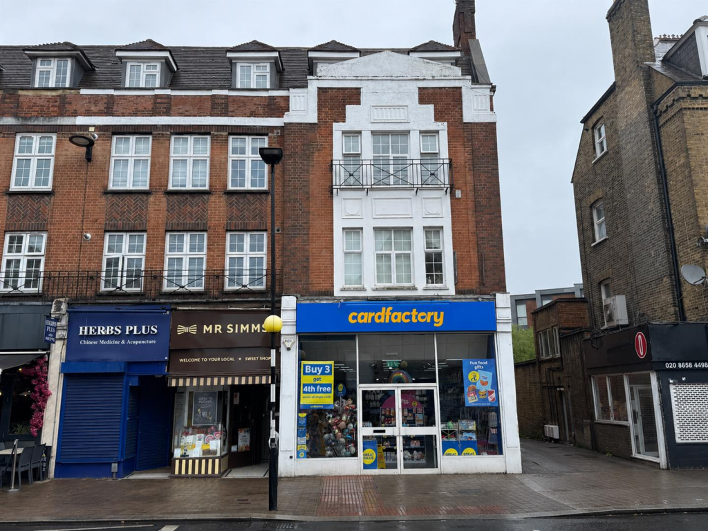 1 bed 1st Floor Flat for rent in Beckenham. From Parris Residential