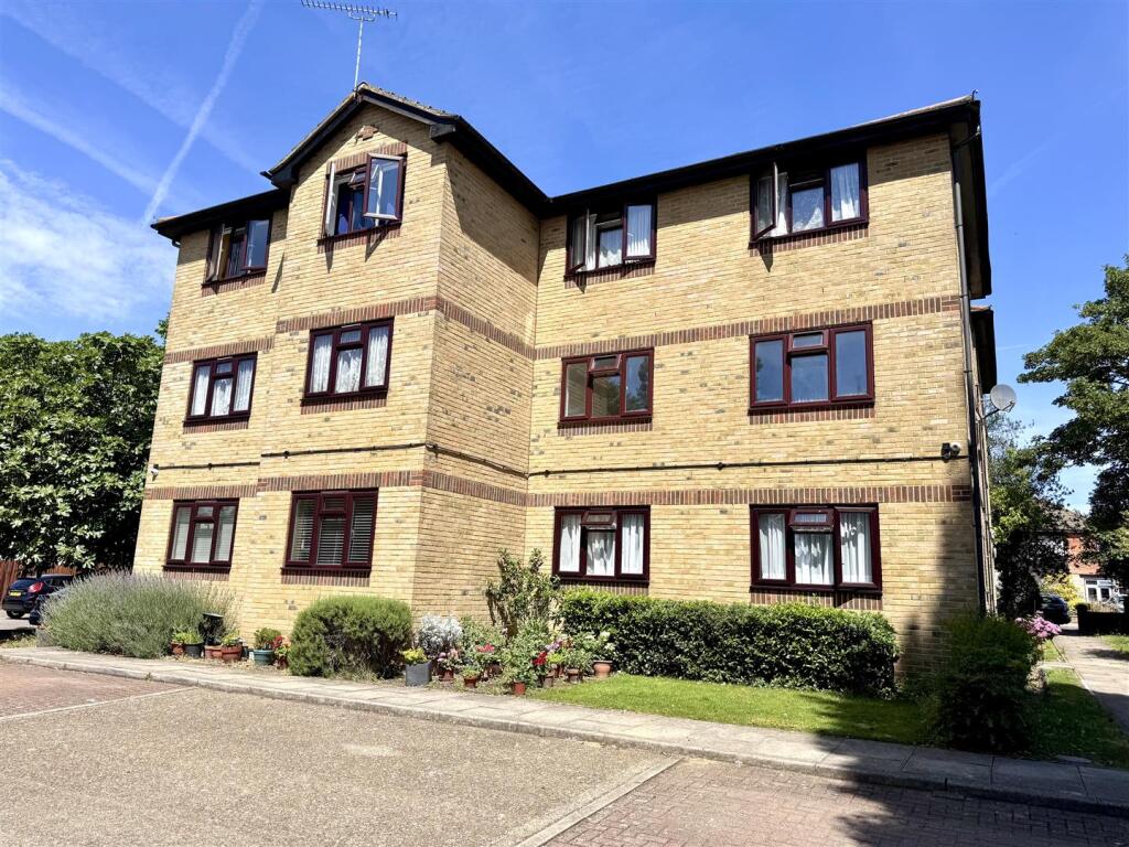 1 bed 1st Floor Flat for rent in Erith. From Parris Residential