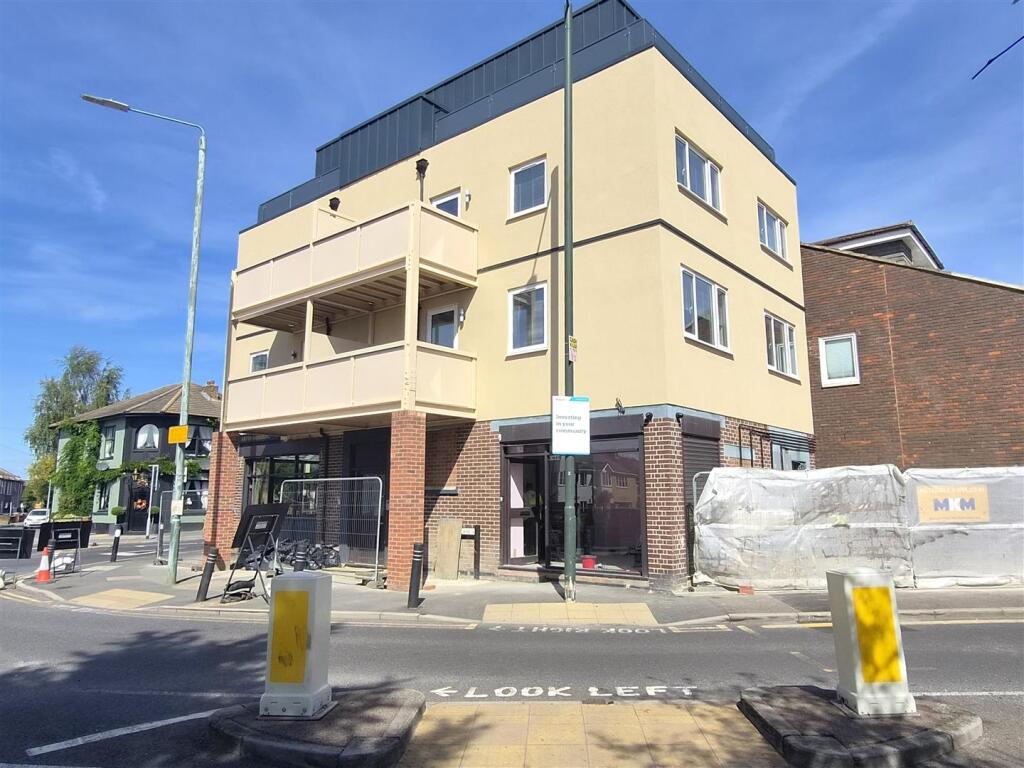 1 bed 1st Floor Flat for rent in Erith. From Parris Residential