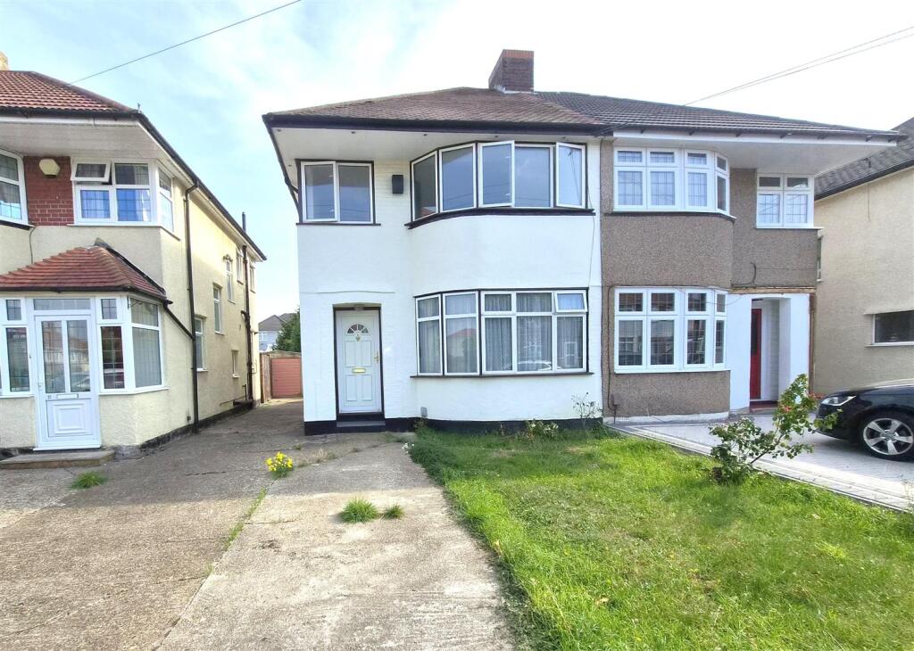 3 bed Semi Detached for rent in Bexley. From Parris Residential 3 bed Semi Detached for rent in Bexley. From Parris Residential