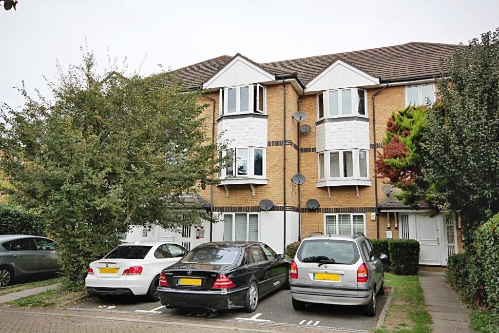 2 bed 1st Floor Flat for rent in London. From Oppida - Surrey Quays - Lettings