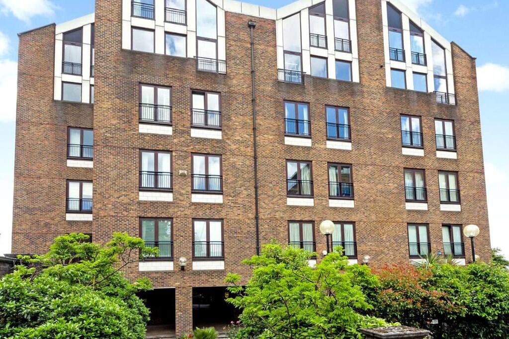 3 bed Apartment for rent in London. From Oppida - Surrey Quays - Lettings 3 bed Apartment for rent in London. From Oppida - Surrey Quays - Lettings
