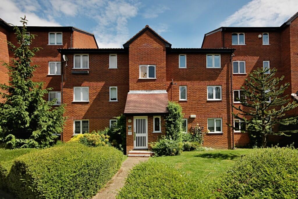 2 bed House (unspecified) for rent in Deptford. From Oppida - Surrey Quays - Lettings