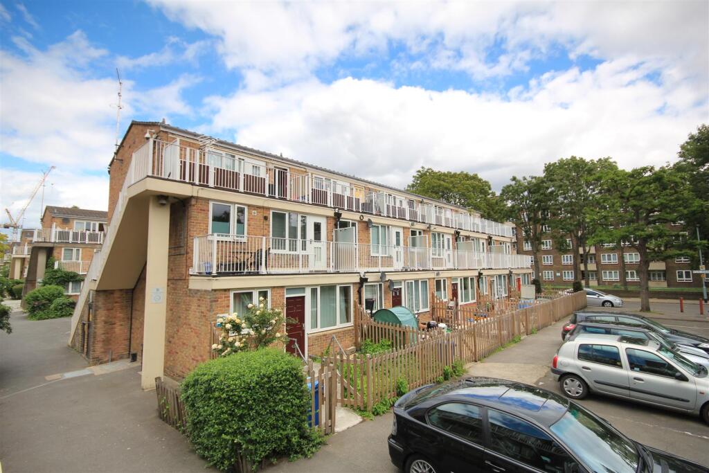 1 bed 1st Floor Flat for rent in Bermondsey. From Oppida - Surrey Quays - Lettings 1 bed 1st Floor Flat for rent in Bermondsey. From Oppida - Surrey Quays - Lettings