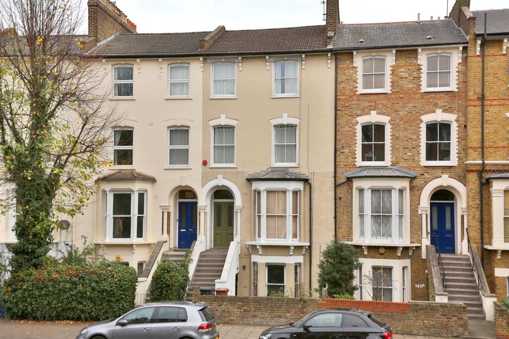 1 bed 1st Floor Flat for rent in Stoke Newington. From Oakwood - Stoke Newington
