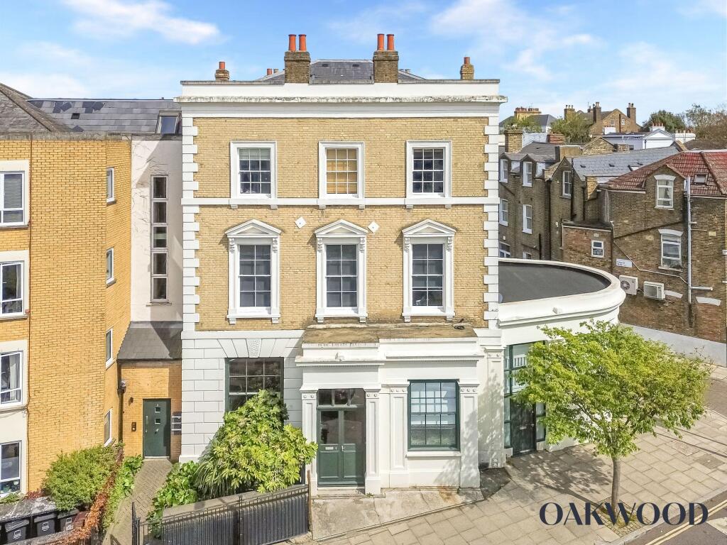 2 bed 1st Floor Flat for rent in Stoke Newington. From Oakwood - Stoke Newington