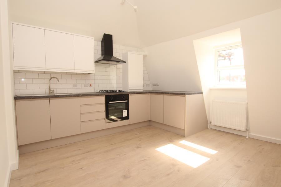 1 bed 1st Floor Flat for rent in Crofts End. From Ocean - Bishopston