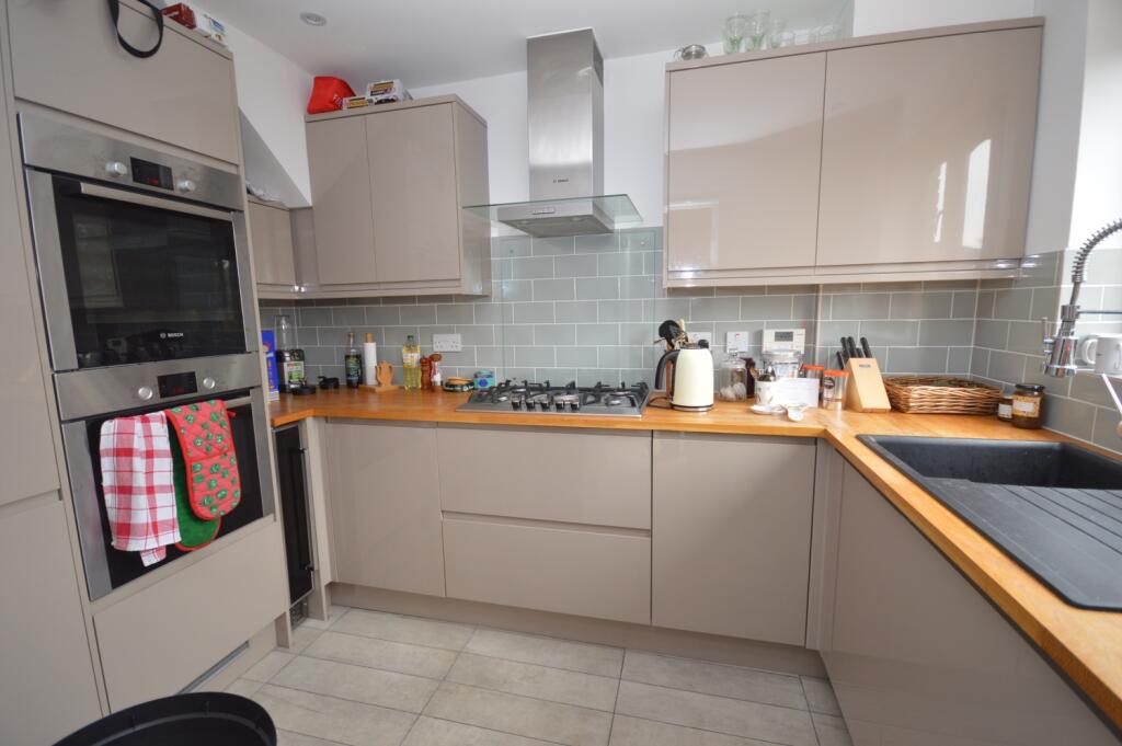 3 bed End of Terrace for rent in Lymington. From Hayward Fox - Lymington