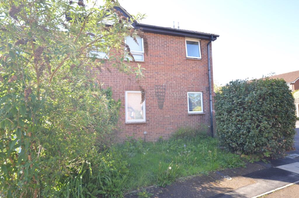4 bed Studio for rent in Walhampton. From Hayward Fox - Lymington 4 bed Studio for rent in Walhampton. From Hayward Fox - Lymington