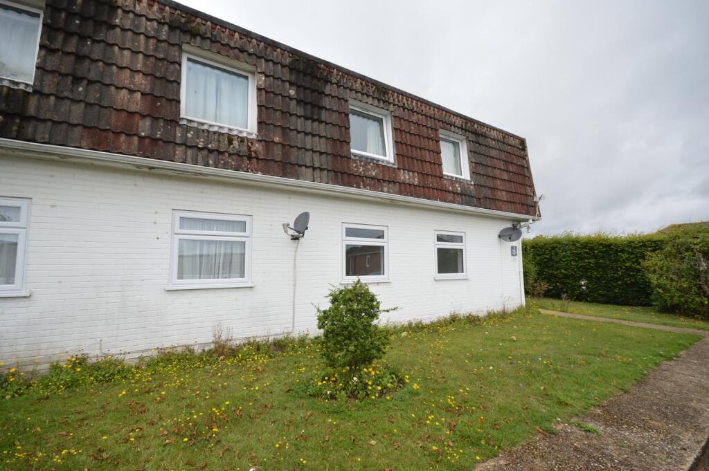 2 bed House (unspecified) for rent in Lymington. From Hayward Fox - Lymington 2 bed House (unspecified) for rent in Lymington. From Hayward Fox - Lymington
