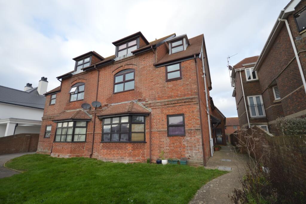 1 bed Apartment for rent in Milford on Sea. From Hayward Fox - Lymington
