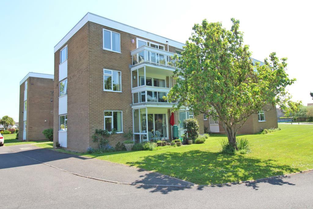 2 bed Apartment for rent in Milford on Sea. From Hayward Fox - Lymington 2 bed Apartment for rent in Milford on Sea. From Hayward Fox - Lymington