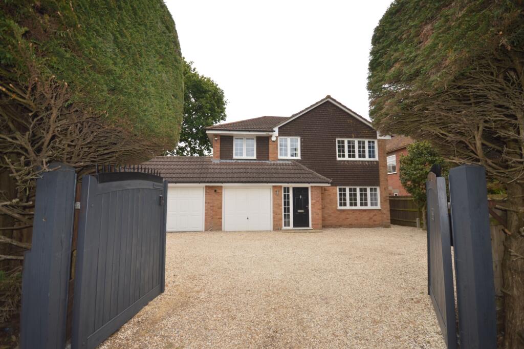 4 bed Detached for rent in Hordle. From Hayward Fox - Lymington 4 bed Detached for rent in Hordle. From Hayward Fox - Lymington