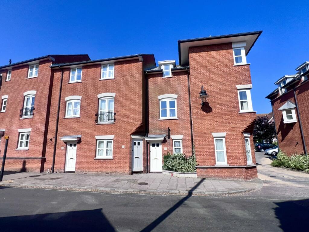 2 bed Annexe for rent in Lymington. From Hayward Fox - Lymington 2 bed Annexe for rent in Lymington. From Hayward Fox - Lymington