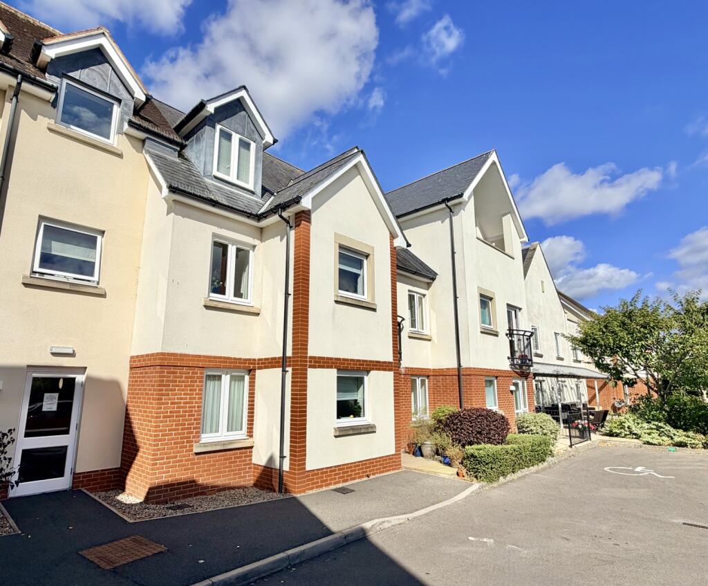 1 bed Apartment for rent in Lymington. From Hayward Fox - Lymington 1 bed Apartment for rent in Lymington. From Hayward Fox - Lymington