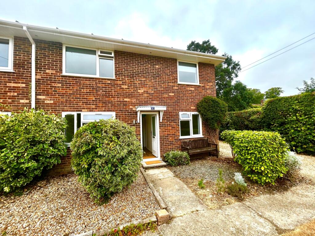 2 bed Apartment for rent in Lymington. From Hayward Fox - Lymington 2 bed Apartment for rent in Lymington. From Hayward Fox - Lymington