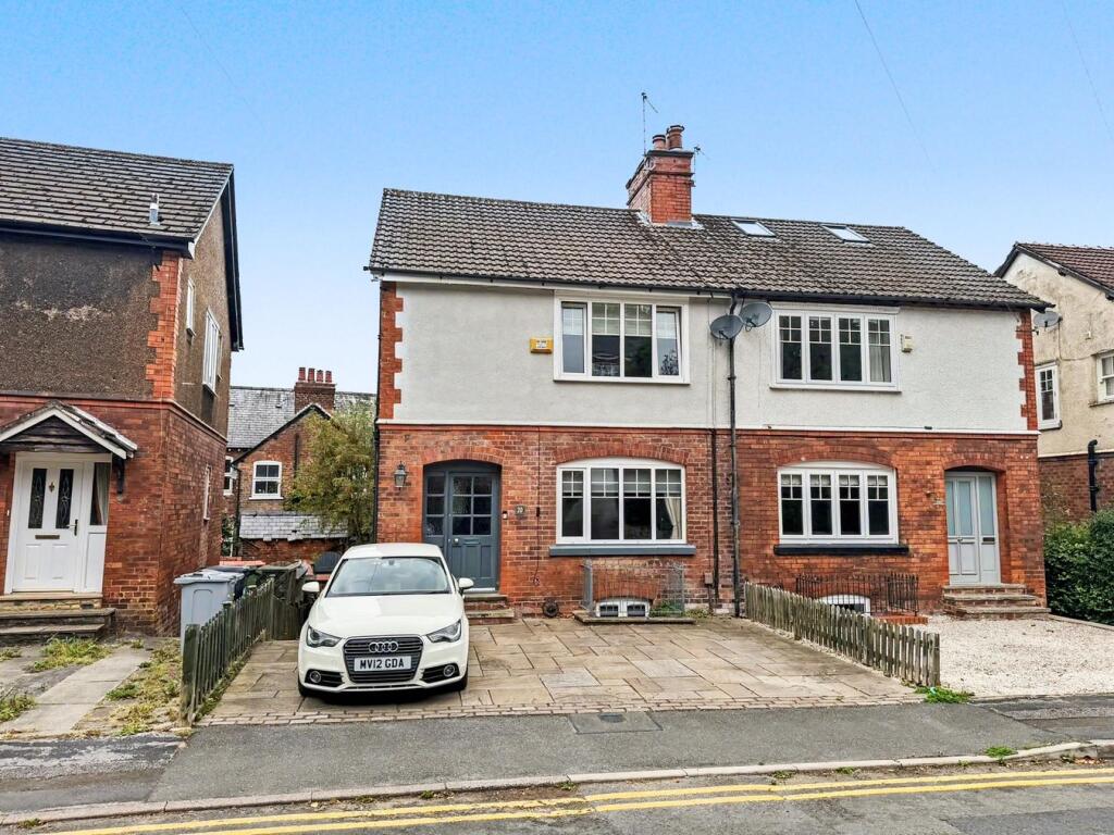 4 bed Semi Detached for rent in Alderley Edge. From Michael J Chapman - Alderley Edge