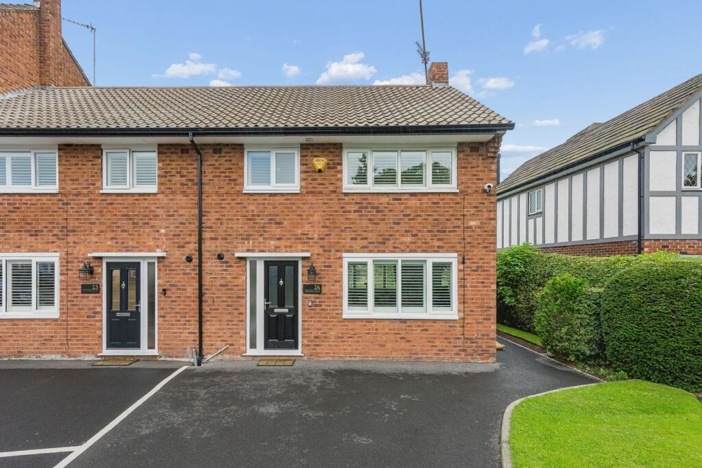 2 bed End of Terrace for rent in Wilmslow. From Michael J Chapman - Alderley Edge