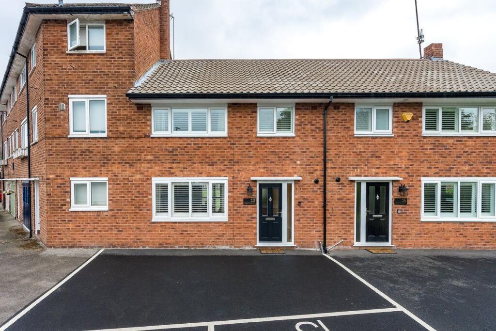 2 bed Town House for rent in Wilmslow. From Michael J Chapman - Alderley Edge