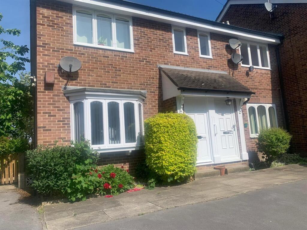 2 bed 1st Floor Flat for rent in Leeds. From Kath Wells Estate Agents - Wortley