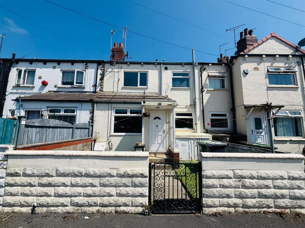 1 bed Mid Terraced House for rent in Leeds. From Kath Wells Estate Agents - Wortley 1 bed Mid Terraced House for rent in Leeds. From Kath Wells Estate Agents - Wortley