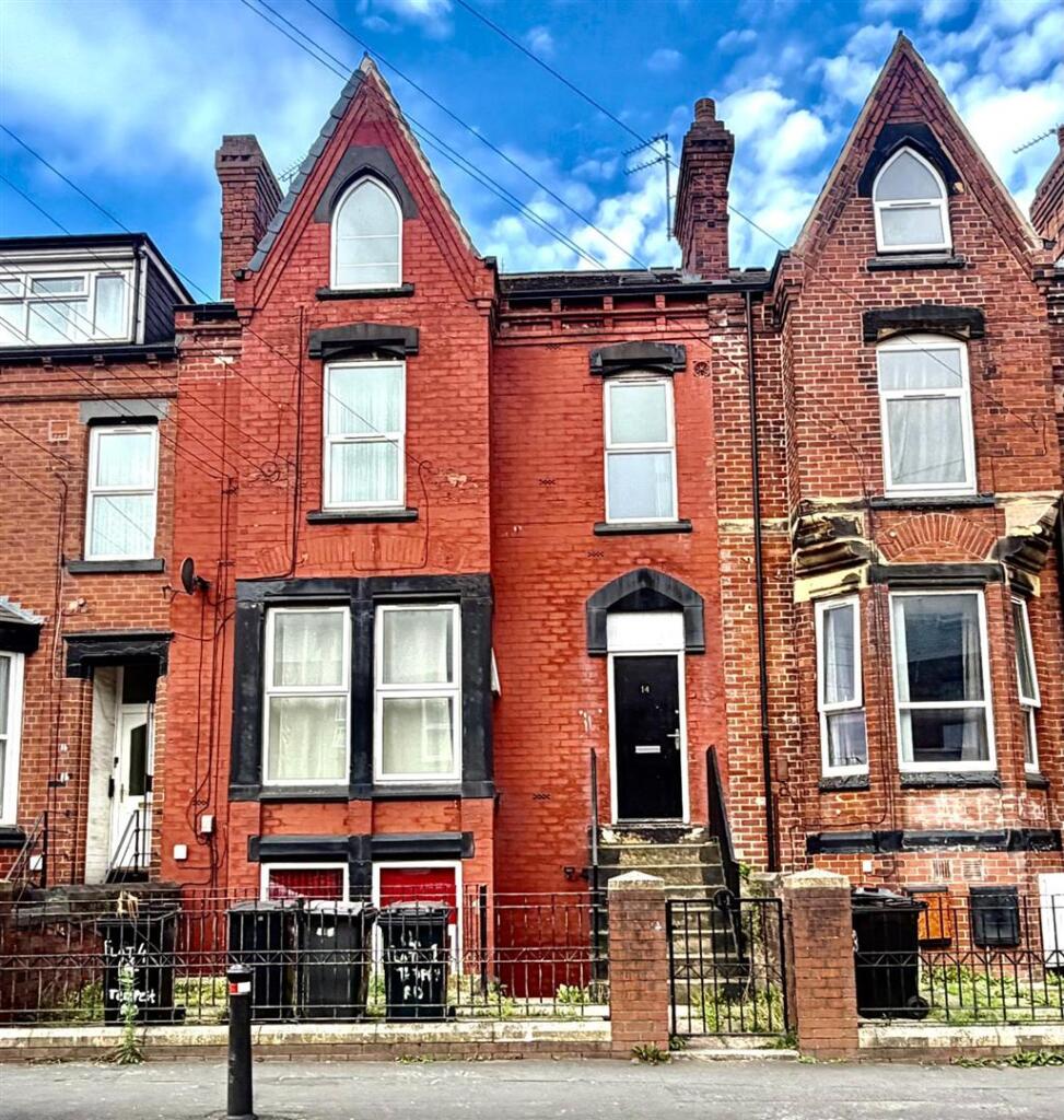 1 bed 1st Floor Flat for rent in Leeds. From Kath Wells Estate Agents - Wortley