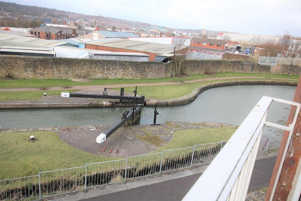 2 bed Apartment for rent in Pleasington. From Crown Estate & Letting Agents - Blackburn 2 bed Apartment for rent in Pleasington. From Crown Estate & Letting Agents - Blackburn