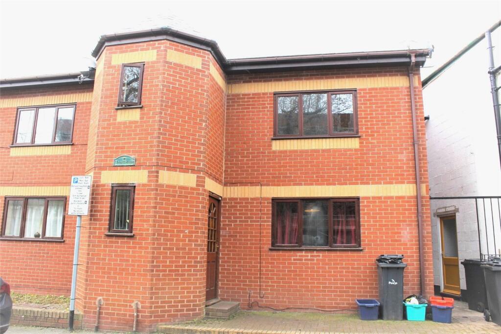 1 bed 1st Floor Flat for rent in Y Drenewydd. From Morris Marshall & Poole - Newtown