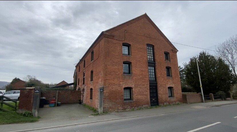 2 bed 1st Floor Flat for rent in Four Crosses. From Morris Marshall & Poole - Newtown 2 bed 1st Floor Flat for rent in Four Crosses. From Morris Marshall & Poole - Newtown