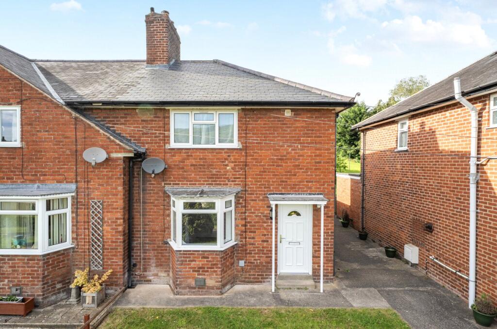 3 bed End of Terrace for rent in Y Drenewydd. From Morris Marshall & Poole - Newtown