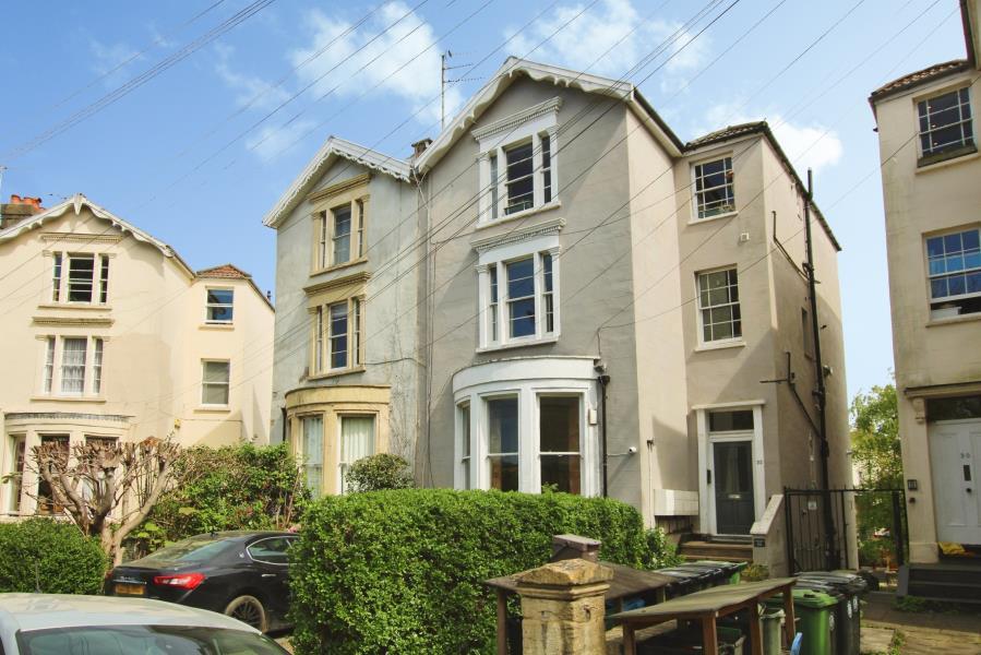 2 bed Apartment for rent in Bristol. From Ocean - Land & New Homes