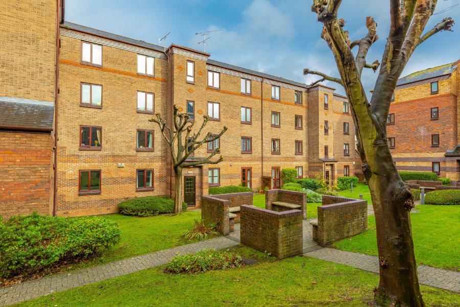 2 bed 1st Floor Flat for rent in Bristol. From Ocean - Land & New Homes 2 bed 1st Floor Flat for rent in Bristol. From Ocean - Land & New Homes