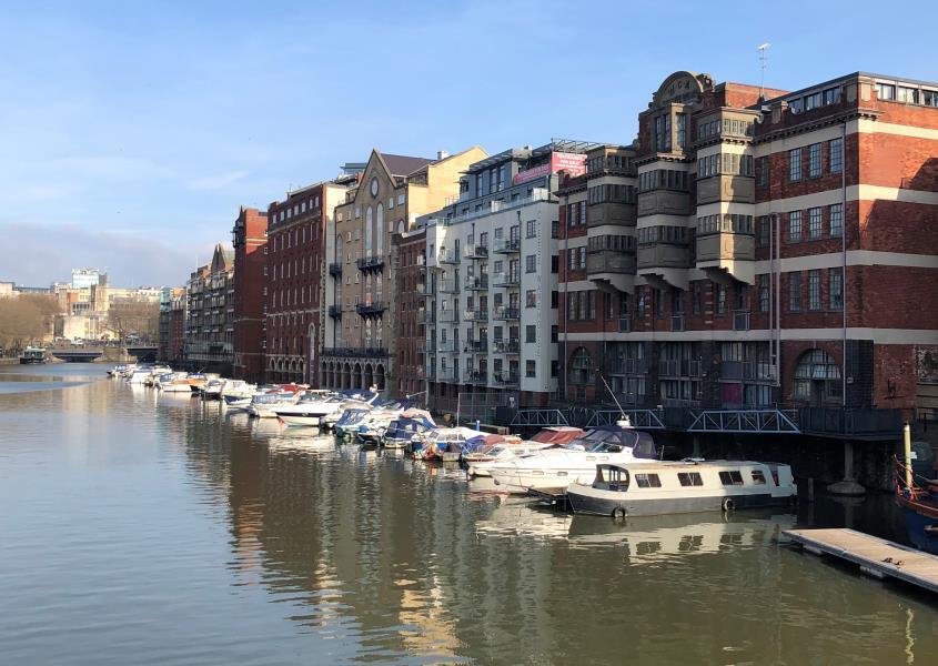 2 bed Apartment for rent in Bristol. From Ocean - Land & New Homes