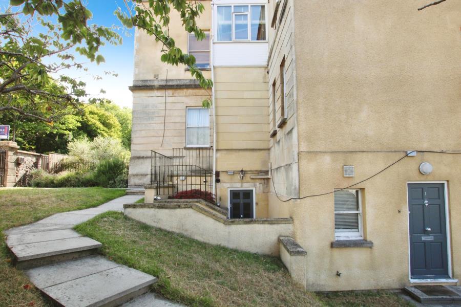 2 bed 1st Floor Flat for rent in Bristol. From Ocean - Land & New Homes